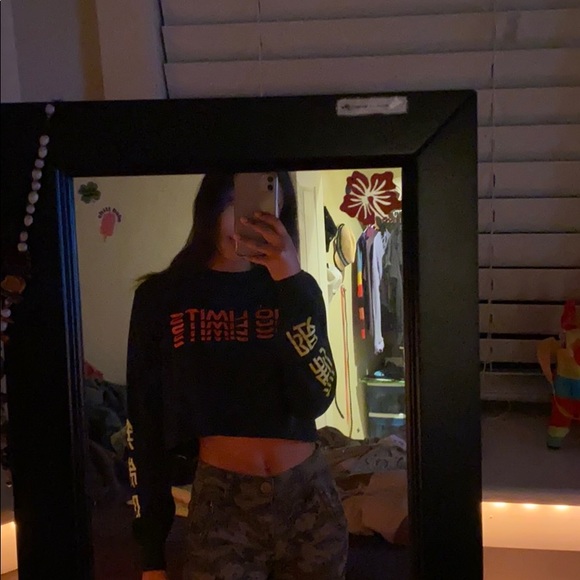 Crop top - Picture 1 of 4